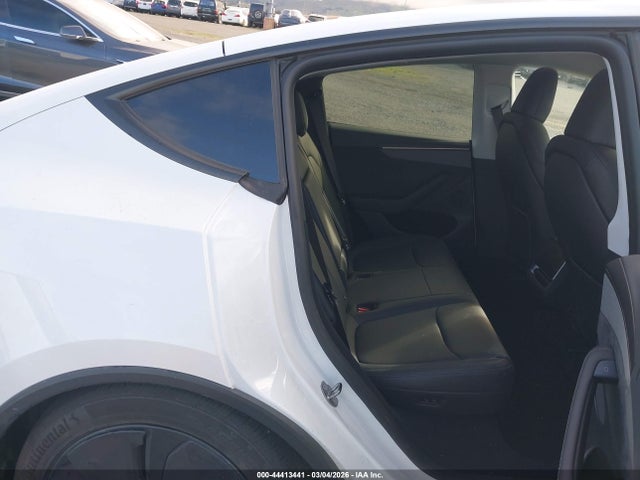 2021 TESLA MODEL Y 5YJYGDEE9MF222800 Photo 7