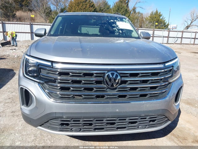 2024 Volkswagen Atlas 2.0t Se W/technology მანქანა იყიდება აუქციონზე, vin: 1V2JR2CA7RC518742, აუქციონის ნომერი: 44413446