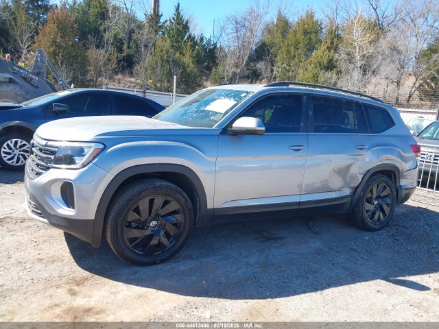 2024 Volkswagen Atlas 2.0t Se W/technology მანქანა იყიდება აუქციონზე, vin: 1V2JR2CA7RC518742, აუქციონის ნომერი: 44413446