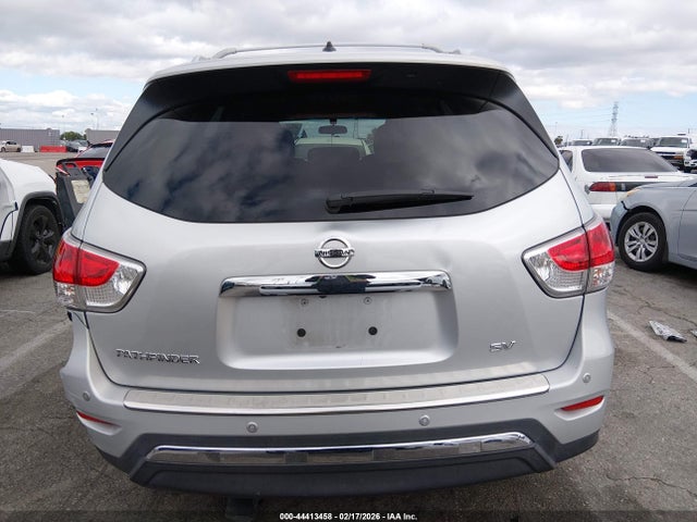 5N1AR2MN1EC681542 Nissan Pathfinder Sv
