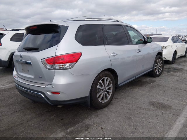 5N1AR2MN1EC681542 Nissan Pathfinder Sv