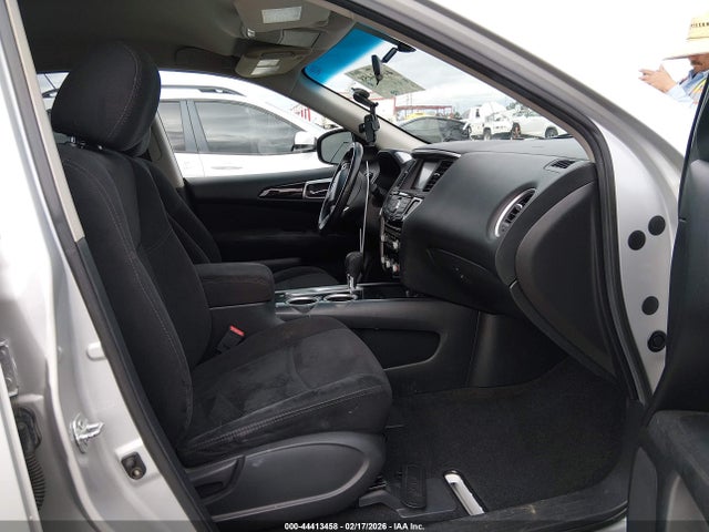 5N1AR2MN1EC681542 Nissan Pathfinder Sv