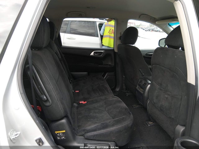 5N1AR2MN1EC681542 Nissan Pathfinder Sv