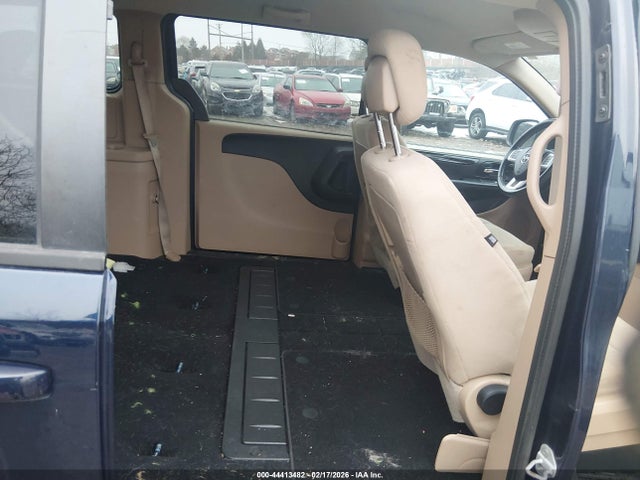 2C4RDGBGXER137622 Dodge Grand Caravan Se