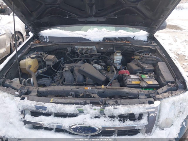 2008 FORD ESCAPE 1FMCU93128KE80743 Photo 9