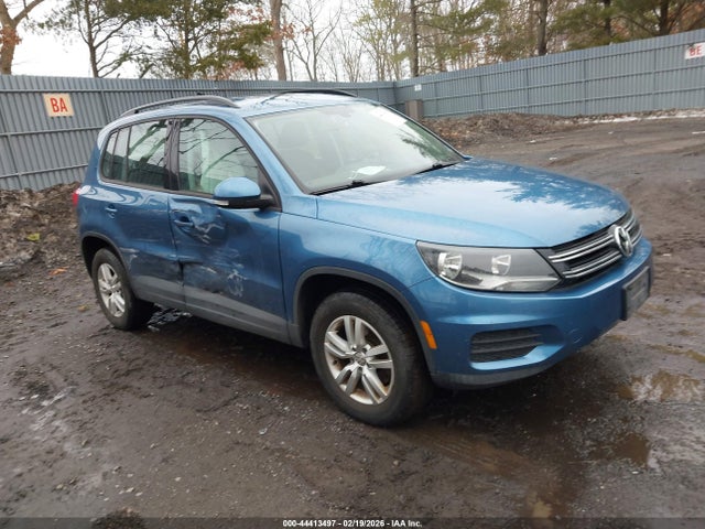 2017 VOLKSWAGEN TIGUAN WVGBV7AX2HK037853