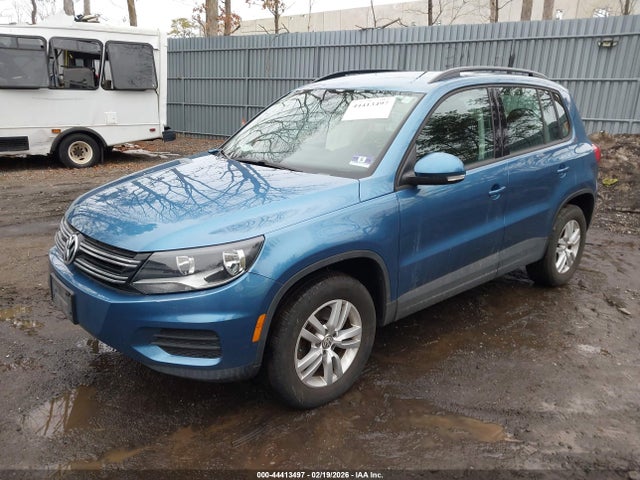 2017 VOLKSWAGEN TIGUAN WVGBV7AX2HK037853 Photo 1