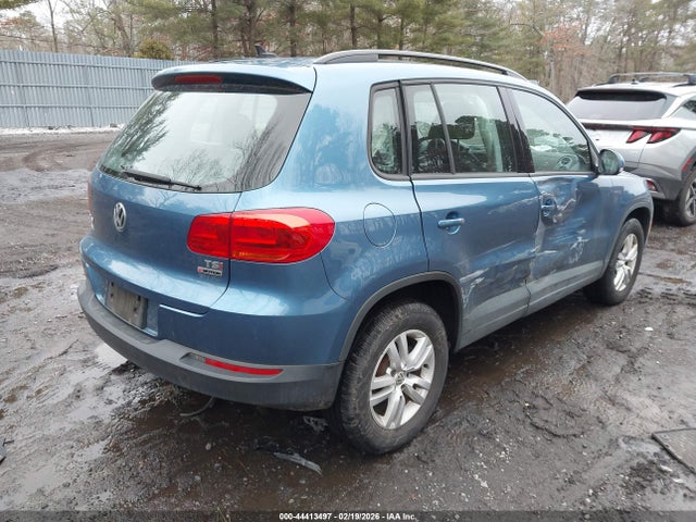 2017 VOLKSWAGEN TIGUAN WVGBV7AX2HK037853 Photo 3