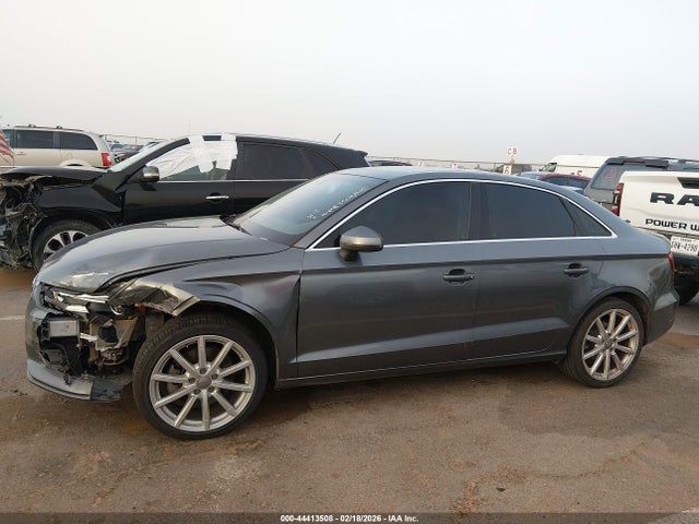 Продаж на аукціоні авто 2015 Audi A3 2.0t Premium, vin: WAUEFGFF7F1018343, номер лоту: 44413508