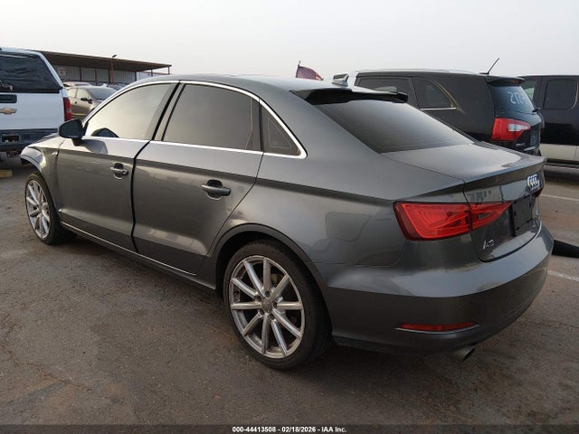 2015 AUDI A3 WAUEFGFF7F1018343 Photo 2