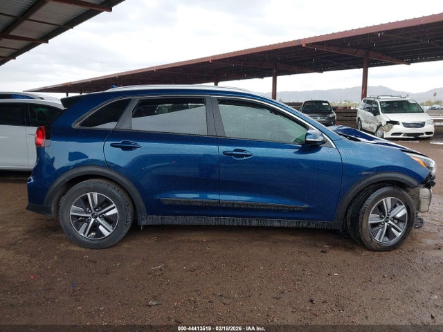 KNDCE3LC5M5465212 KIA Niro Ex Premium