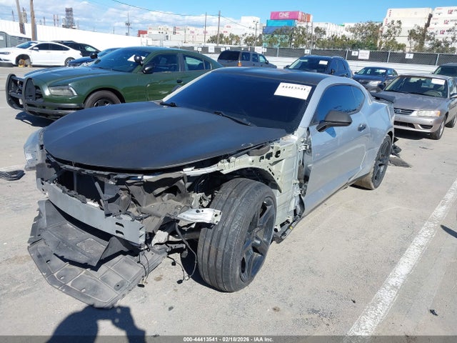 Chevrolet Camaro 1lt 2017 1G1FB1RS3H0112195 Image 2