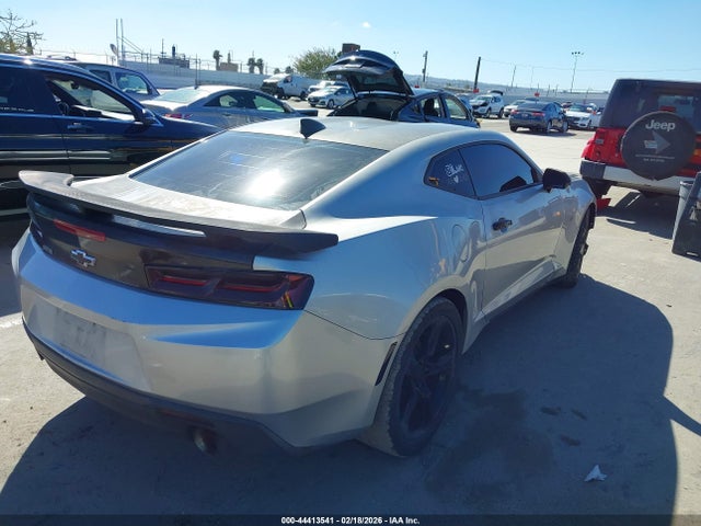 Chevrolet Camaro 1lt 2017 1G1FB1RS3H0112195 Image 4