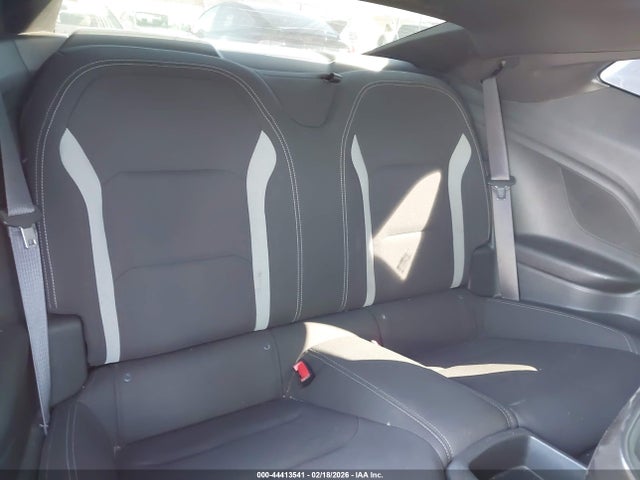 Chevrolet Camaro 1lt 2017 1G1FB1RS3H0112195 Image 8