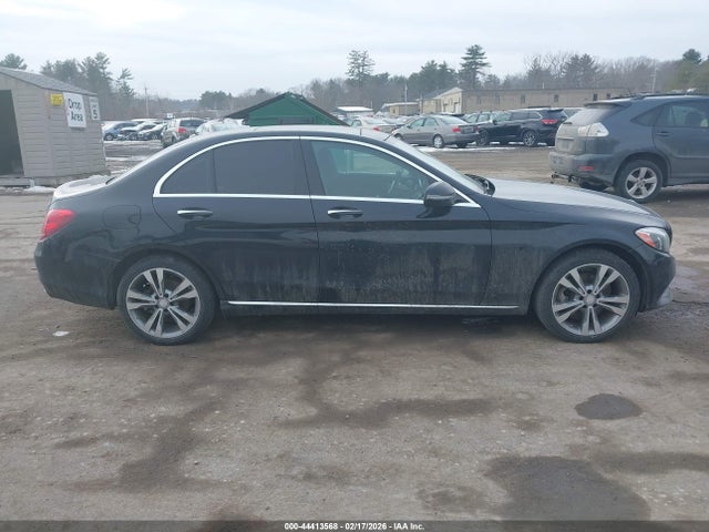 Aukcja sprzedaży 2017 Mercedes-benz C 300 4matic/luxury 4matic, vin: 55SWF4KB7HU193712, numer aukcji: 44413568