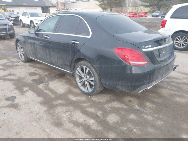 Aukcja sprzedaży 2017 Mercedes-benz C 300 4matic/luxury 4matic, vin: 55SWF4KB7HU193712, numer aukcji: 44413568
