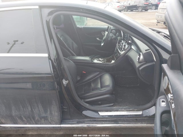 Aukcja sprzedaży 2017 Mercedes-benz C 300 4matic/luxury 4matic, vin: 55SWF4KB7HU193712, numer aukcji: 44413568