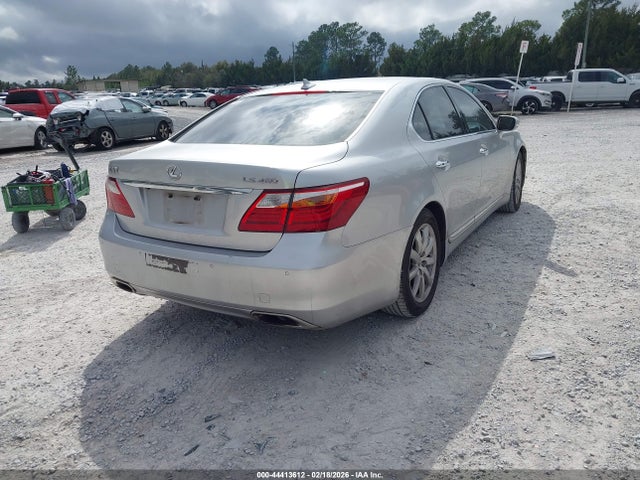 2011 LEXUS LS 460 JTHBL5EF0B5105698 Photo 3