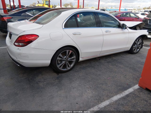 Mercedes-Benz C 300 2018 55SWF4JB4JU264159 Image 4