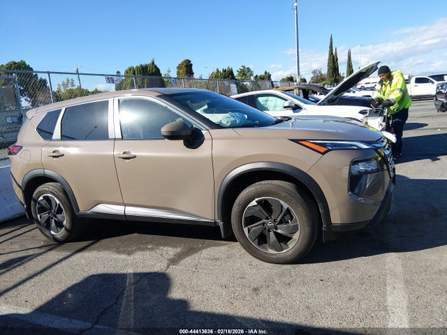 JN8BT3BA9SW002423 Nissan Rogue Sv Fwd