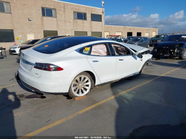 Tesla Model S 60d/70d/75d/85d/90d 2016 5YJSA1E23GF133143 Image 4
