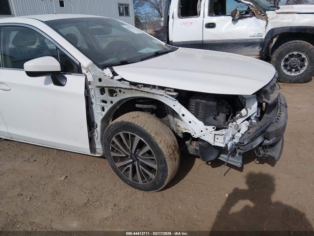 4S3BNAF61K3038107 Subaru Legacy 2.5i Premium