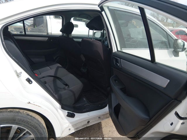 4S3BNAF61K3038107 Subaru Legacy 2.5i Premium