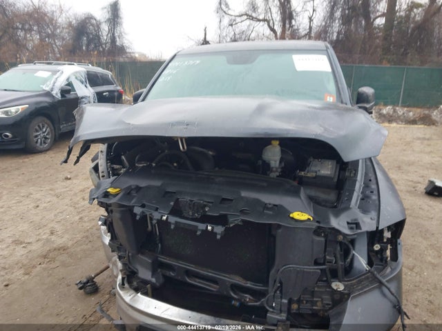 44413719 :رقم المزاد ، 1C6RR7FT4FS568702 vin ، 2015 Ram 1500 Tradesman مزاد بيع