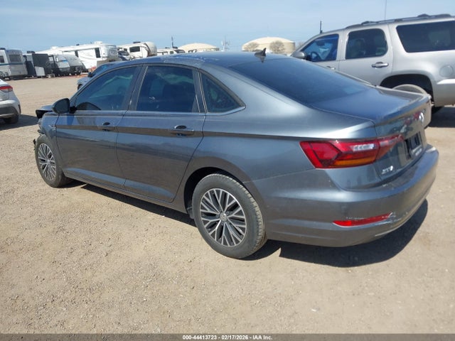 2019 VOLKSWAGEN JETTA 3VWE57BU1KM081121 Photo 2