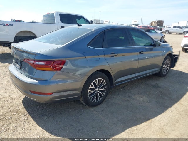 2019 VOLKSWAGEN JETTA 3VWE57BU1KM081121 Photo 3