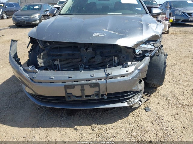 2019 VOLKSWAGEN JETTA 3VWE57BU1KM081121 Photo 5