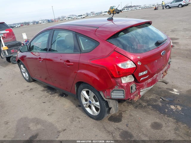 Ford FOCUS SE 2014 1FADP3K23EL119752 Image 3