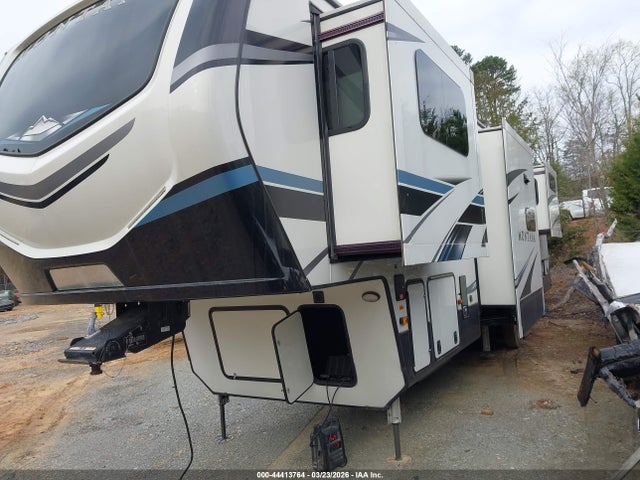 Keystone Rv Other 2021 4YDF3762XM4703460 Image 2