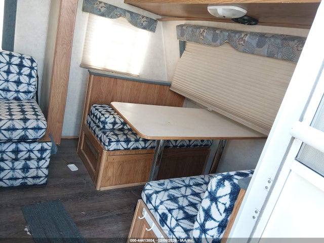 2005 Gulfstream Gulf Stream X22fs მანქანა იყიდება აუქციონზე, vin: 1NL1XTK2451012033, აუქციონის ნომერი: 44413804