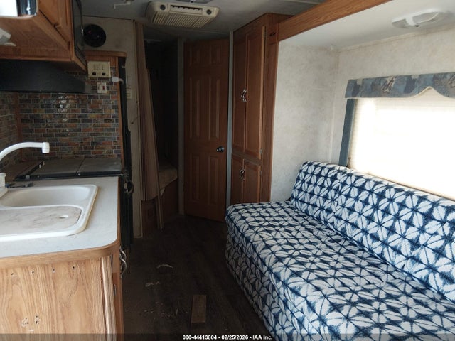 2005 Gulfstream Gulf Stream X22fs მანქანა იყიდება აუქციონზე, vin: 1NL1XTK2451012033, აუქციონის ნომერი: 44413804
