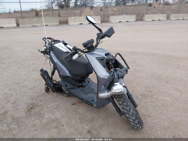 Zhng Rugby Moped 2023 L5YACBAV7P1105195 Image 1