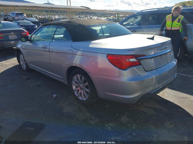 Продажа на аукционе авто 2012 Chrysler 200 Touring, vin: 1C3BCBEB8CN151945, номер лота: 44413866