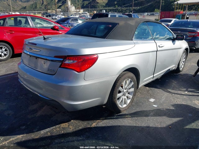 Продажа на аукционе авто 2012 Chrysler 200 Touring, vin: 1C3BCBEB8CN151945, номер лота: 44413866