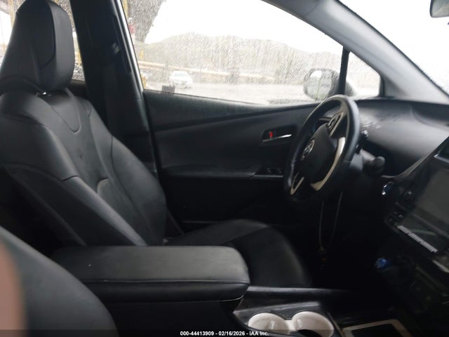 JTDKARFU8G3015651 Toyota Prius Three Touring