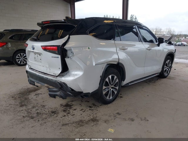 Toyota Highlander Hybrid Xle 2022 5TDGBRCH8NS544751 Image 4