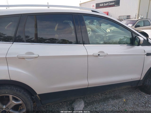 1FMCU0J96HUD12192 Ford Escape Titanium