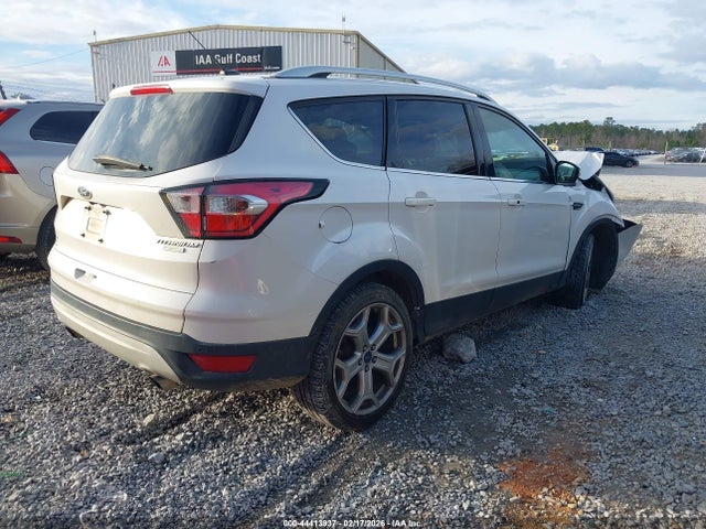 1FMCU0J96HUD12192 Ford Escape Titanium