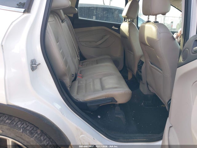1FMCU0J96HUD12192 Ford Escape Titanium