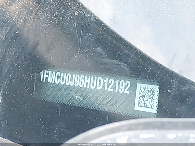 1FMCU0J96HUD12192 Ford Escape Titanium
