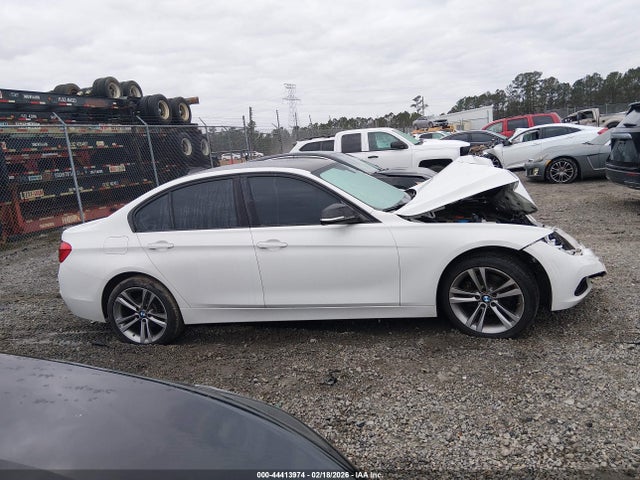 2017 Bmw 330i Xdrive მანქანა იყიდება აუქციონზე, vin: WBA8D9C38HA005502, აუქციონის ნომერი: 44413974