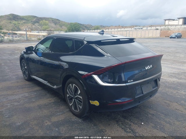 2022 KIA EV6 KNDC3DLC5N5030123 Photo 2