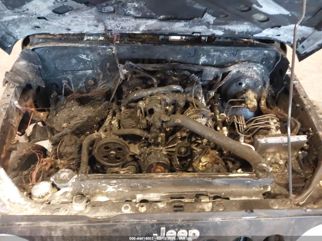 2010 Jeep Wrangler Unlimited Sahara მანქანა იყიდება აუქციონზე, vin: 1J4BA5H15AL207882, აუქციონის ნომერი: 44414003