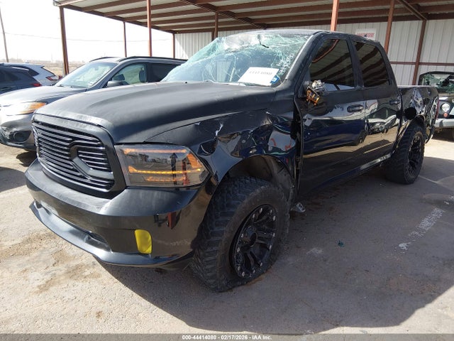 44414080 :رقم المزاد ، 1C6RR7MT8GS106521 vin ، 2016 Ram 1500 Sport مزاد بيع