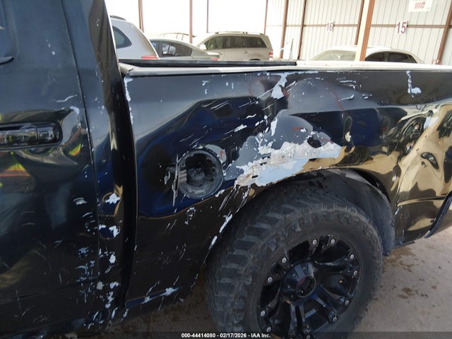 44414080 :رقم المزاد ، 1C6RR7MT8GS106521 vin ، 2016 Ram 1500 Sport مزاد بيع