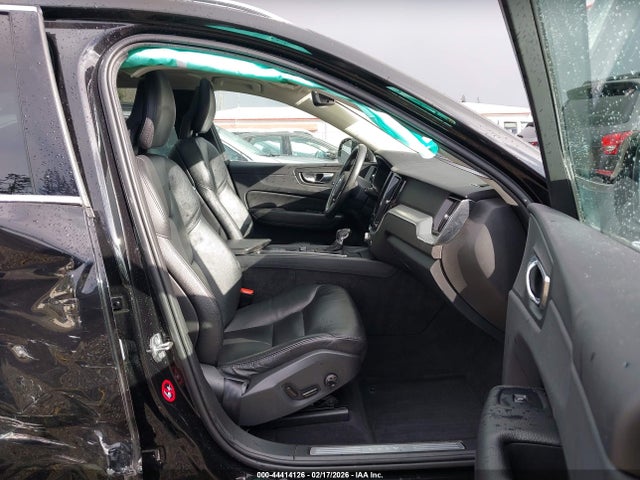 LYV102RK5JB101964 Volvo Xc60 T5 Momentum